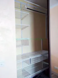 Компактная гардеробная в шкафу