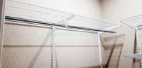 Светлая гардеробная из кладовой