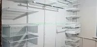 Светлая вместительная гардеробная