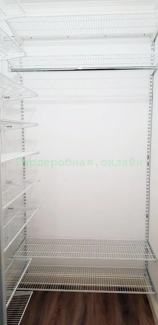 Удобная сетчатая гардеробная